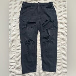 American Eagle Ripped Mom Jean - Size 16